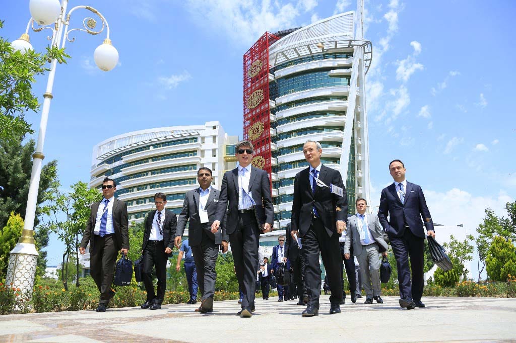 В Туркменистане ждут более 100 делегаций на конференцию ООН по странам без выхода к морю