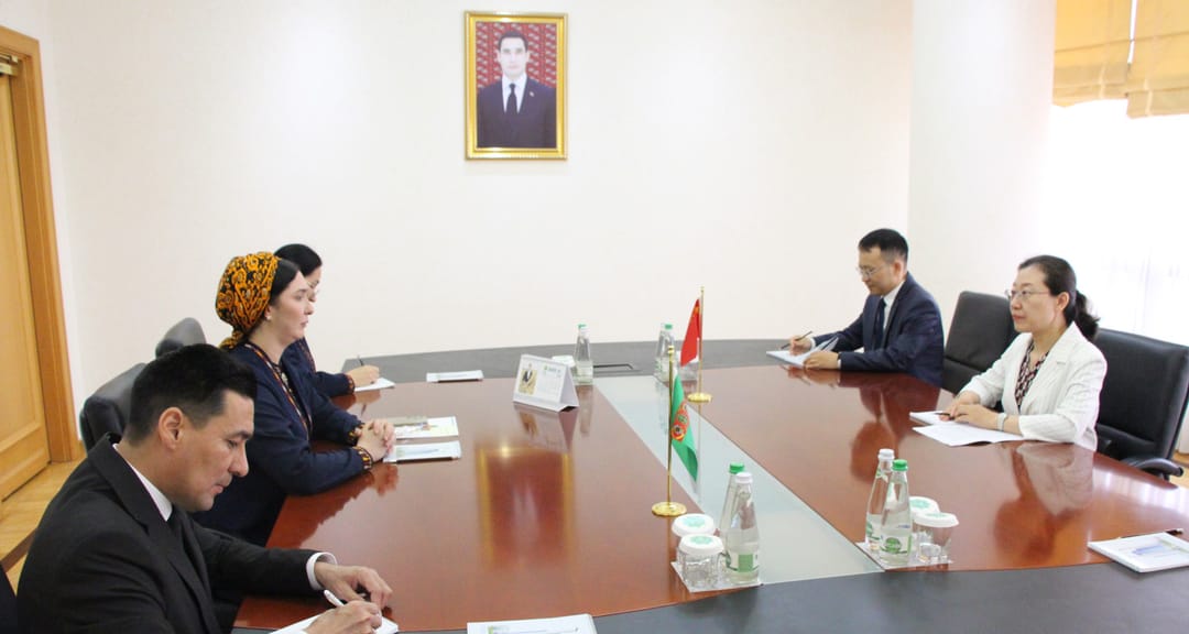 Делегаты КНР приглашены к участию во Встрече женщин-руководителей в рамках LLDC3 в Авазе