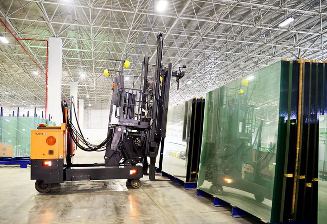 В Геоктепинском этрапе завершено строительство стекольного цеха мощностью 100 тонн в сутки