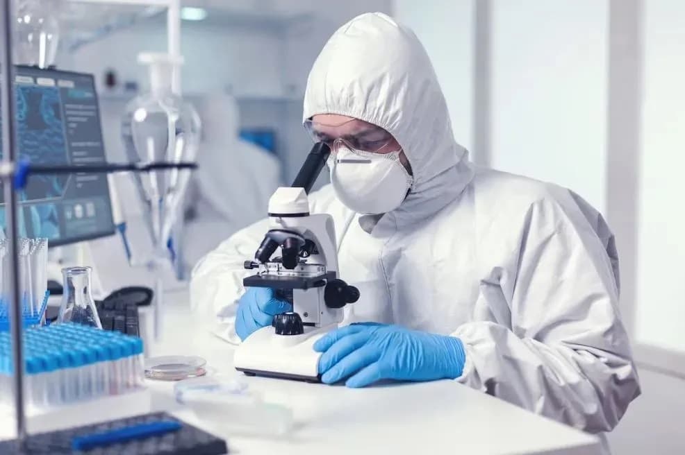 Японские ученые успешно испытали на мышах вакцину от болезни Альцгеймера