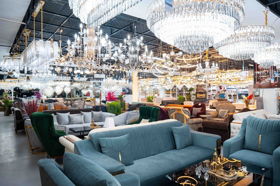 Ak Gaýa: döwrebap yşyklandyryş dünýäsinde ýolgörkezijiňiz