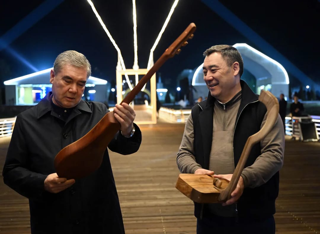 Гурбангулы Бердымухамедов посетил культурный центр «Рух-Ордо» в Чолпон-Ате