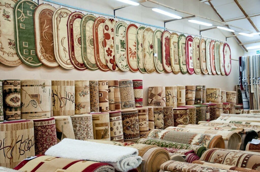 В Дашогузском велаяте строится частное предприятие по выпуску синтетических ковров