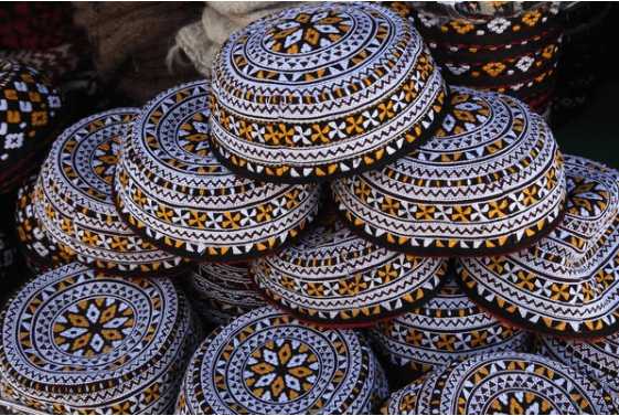 Daşoguzdaky tikin fabrigi okuwçy tahýalaryny tikip başlady