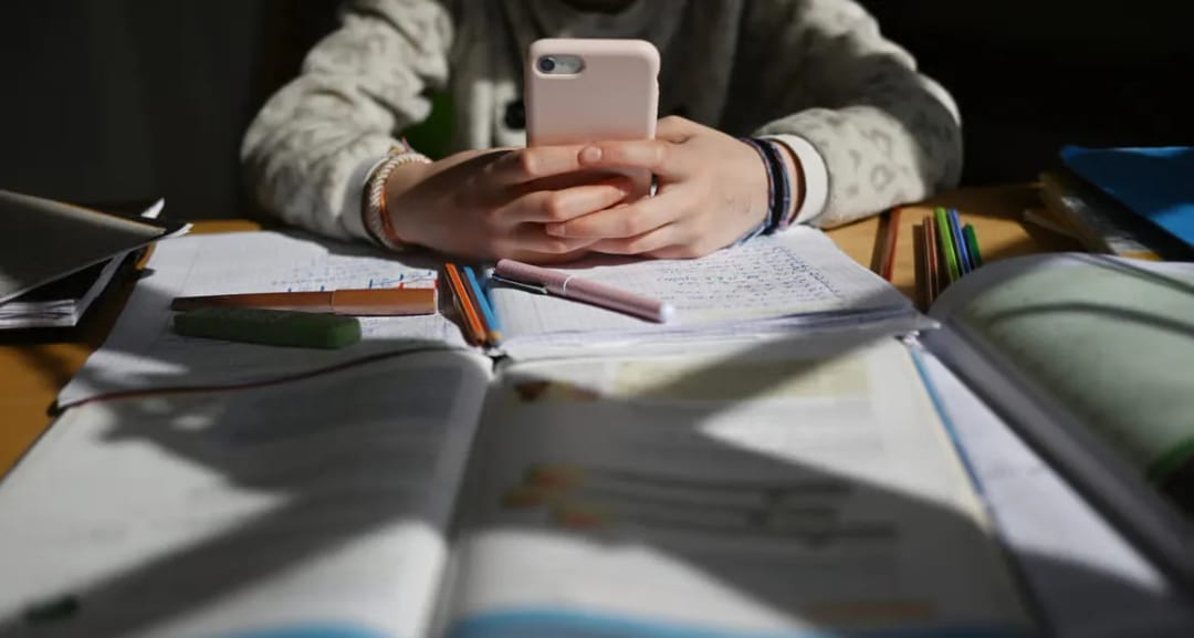 Дания планирует запретить социальные сети для подростков младше 15 лет