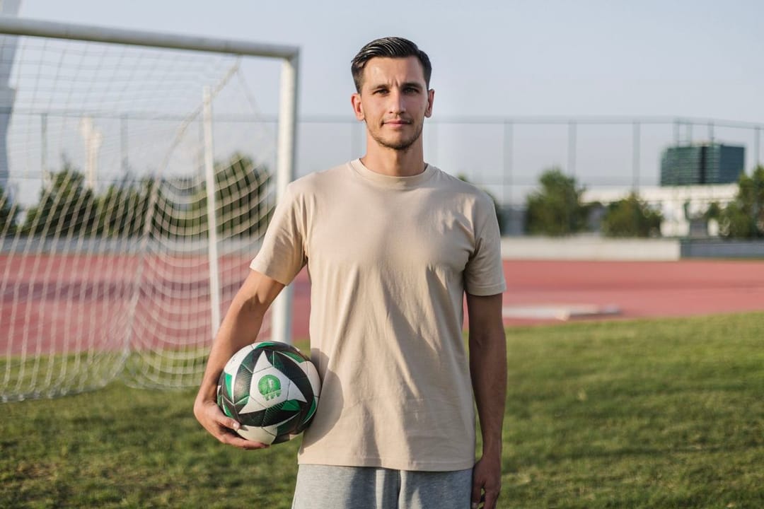 Däp presented training and exit kits for the national football team of Turkmenistan