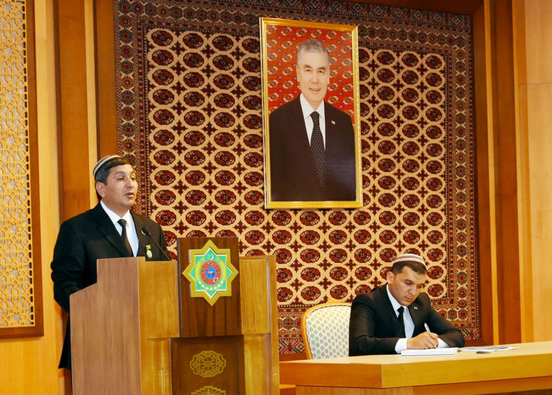 В Мары состоялась конференция «Туркменский скакун и мировое искусство коневодства»