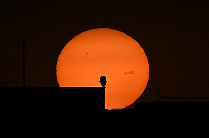 Dynç günleri Ýerde magnit tupanyna garaşylýar