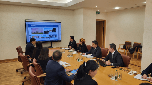 HHR-niň Gansu prowinsiýasynyň daşary işler kanselýariýasynyň başlygynyň orunbasary bilen duşuşyk geçirildi