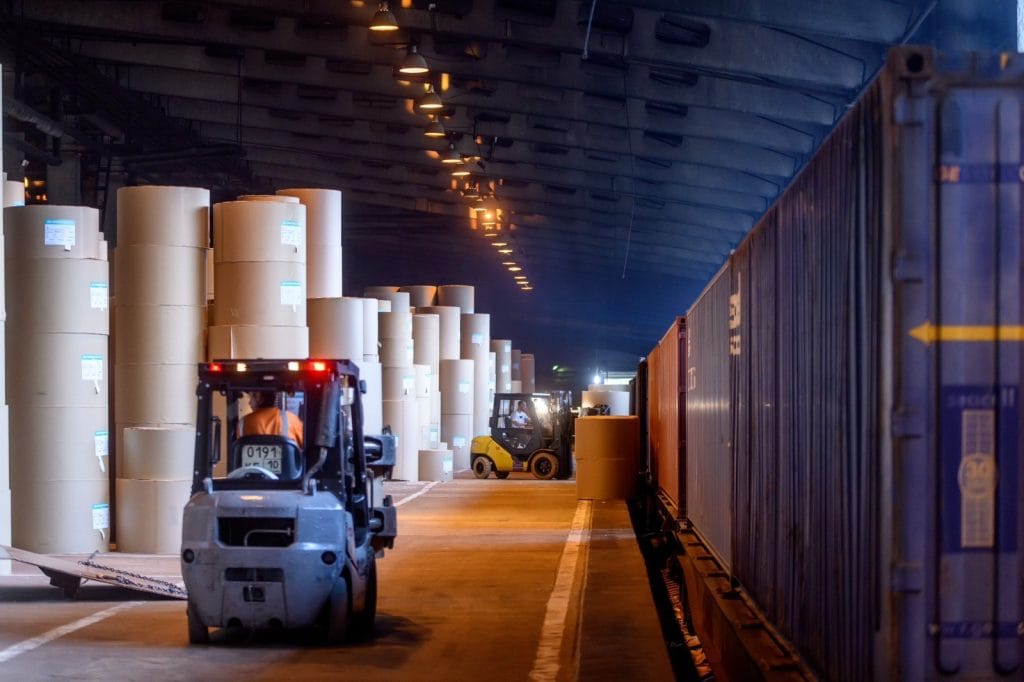 A container train with newsprint sent from Russia to India will pass through the territory of Turkmenistan