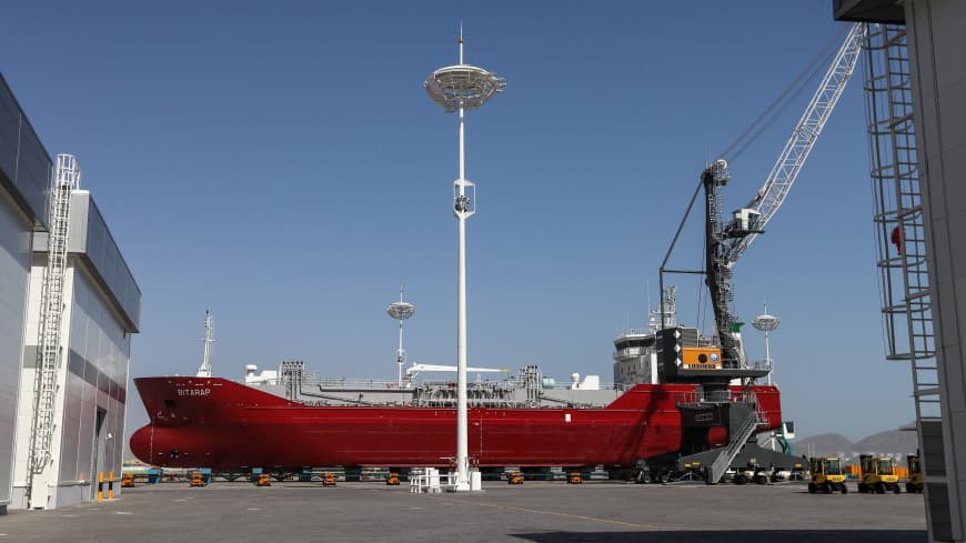 В Туркменистане приступят к строительству первого сухогруза