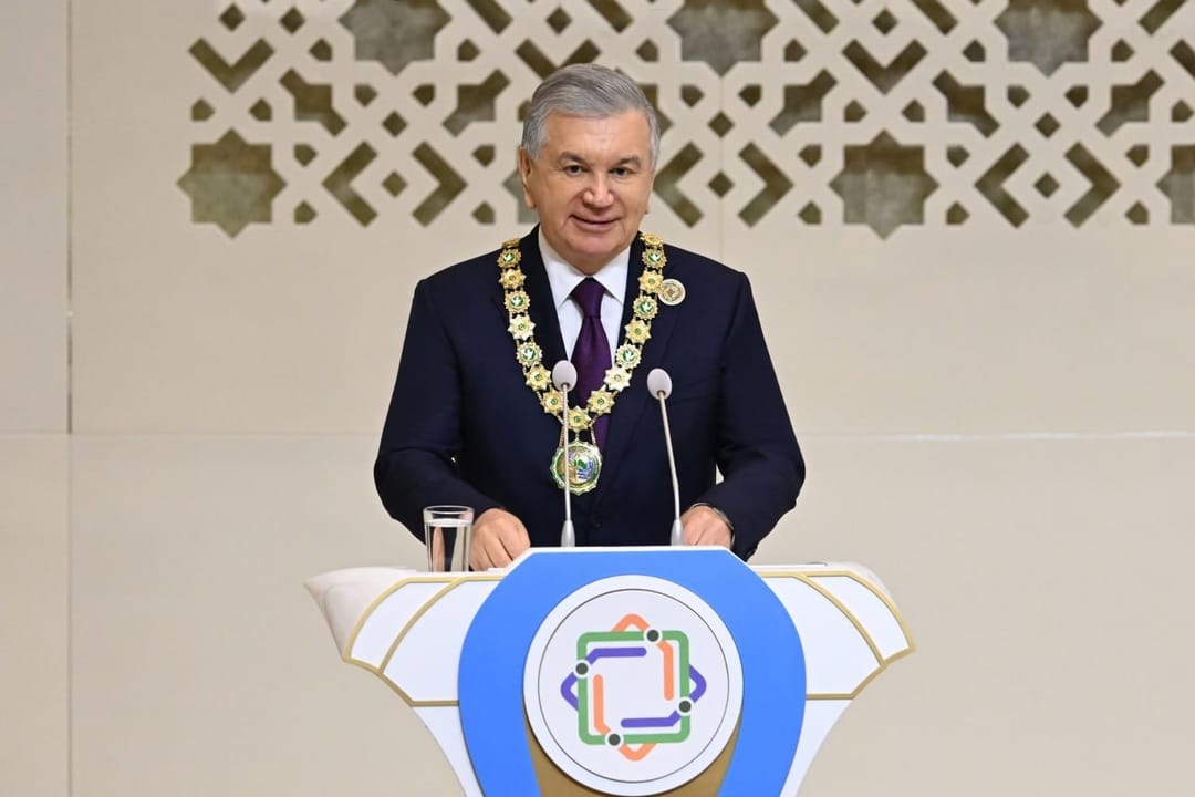 В Туркменистане Шавката Мирзиёева наградили орденом «За вклад в развитие сотрудничества»