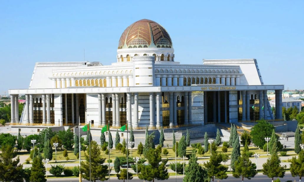 Книжный фонд Марыйской велаятской библиотеки составляет 3 млн книг