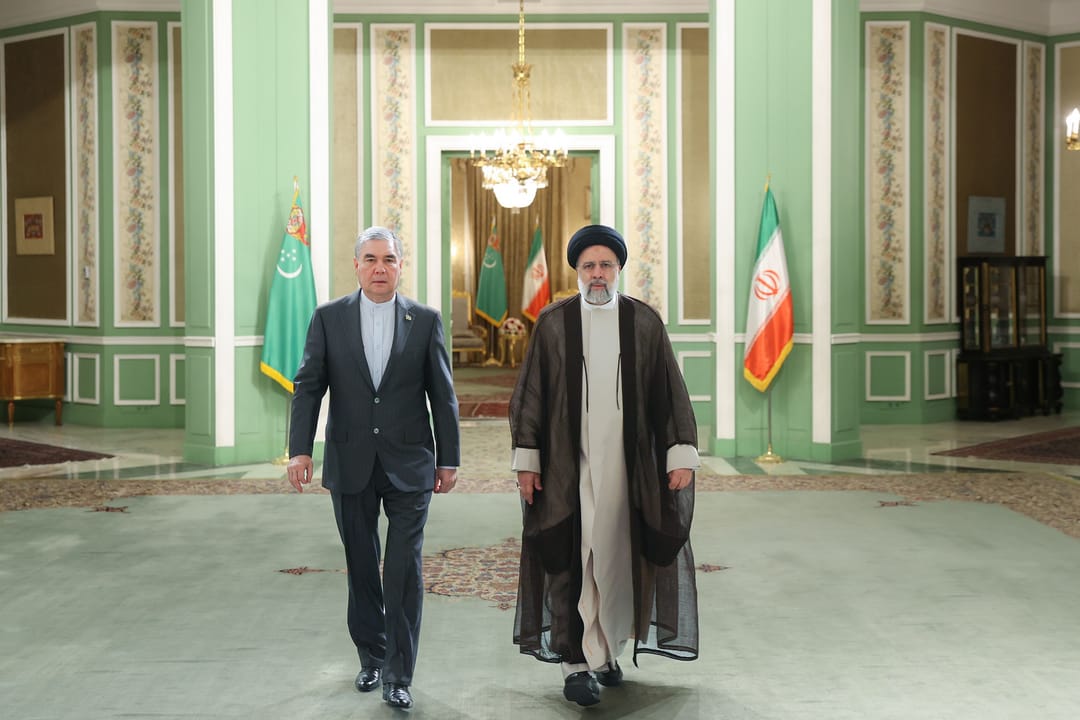 Türkmen-eýran hyzmatdaşlygy boýunça 5 resminama gol çekildi