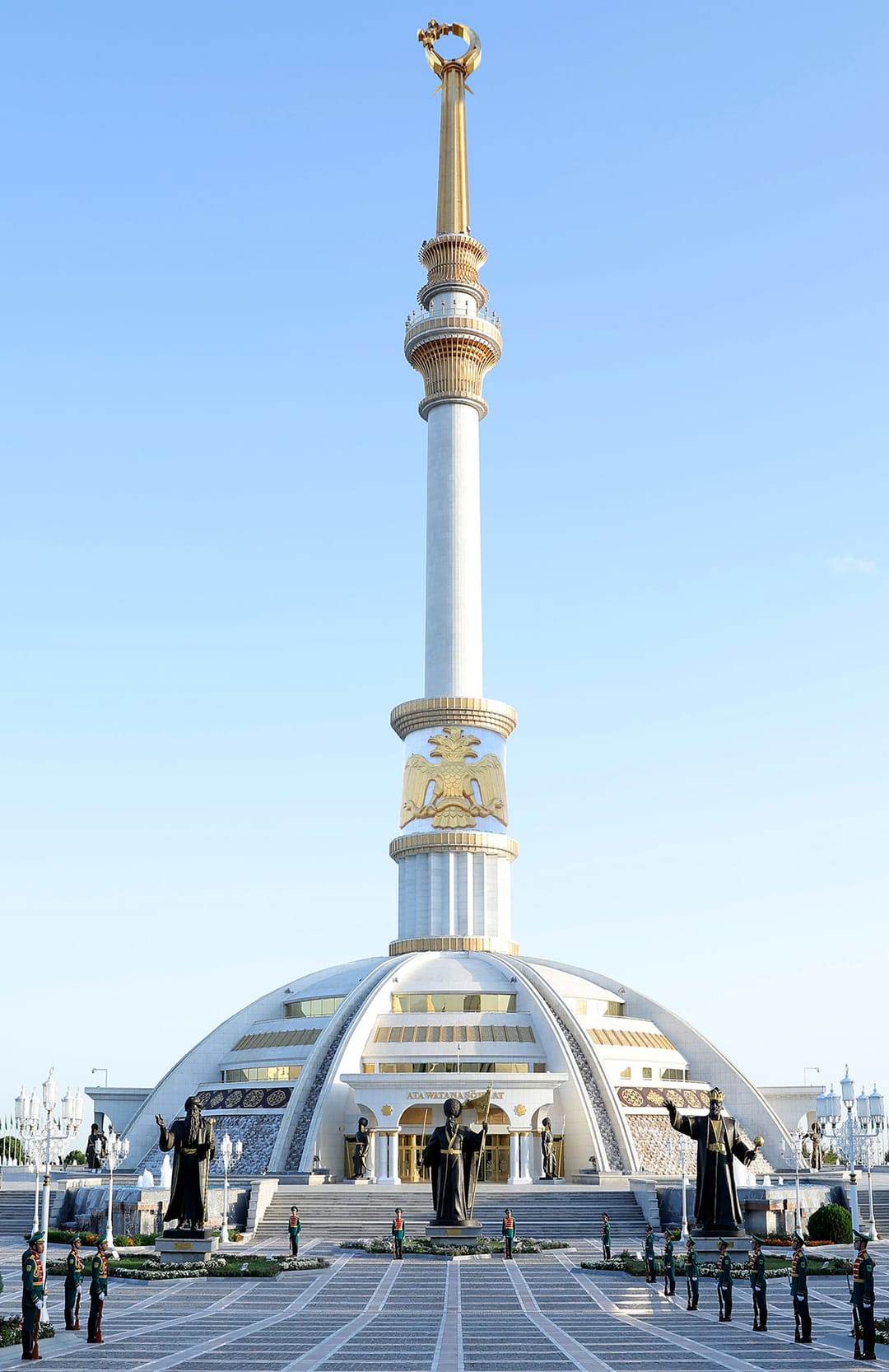 Мировые лидеры поздравили Туркменистан с 34-й годовщиной независимости