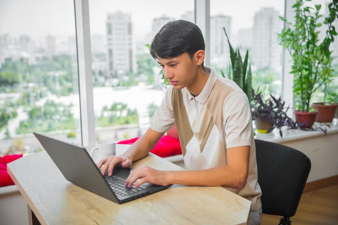 «ITEA» programmirlemek we grafiki dizaýn sapaklaryna çagyrýar