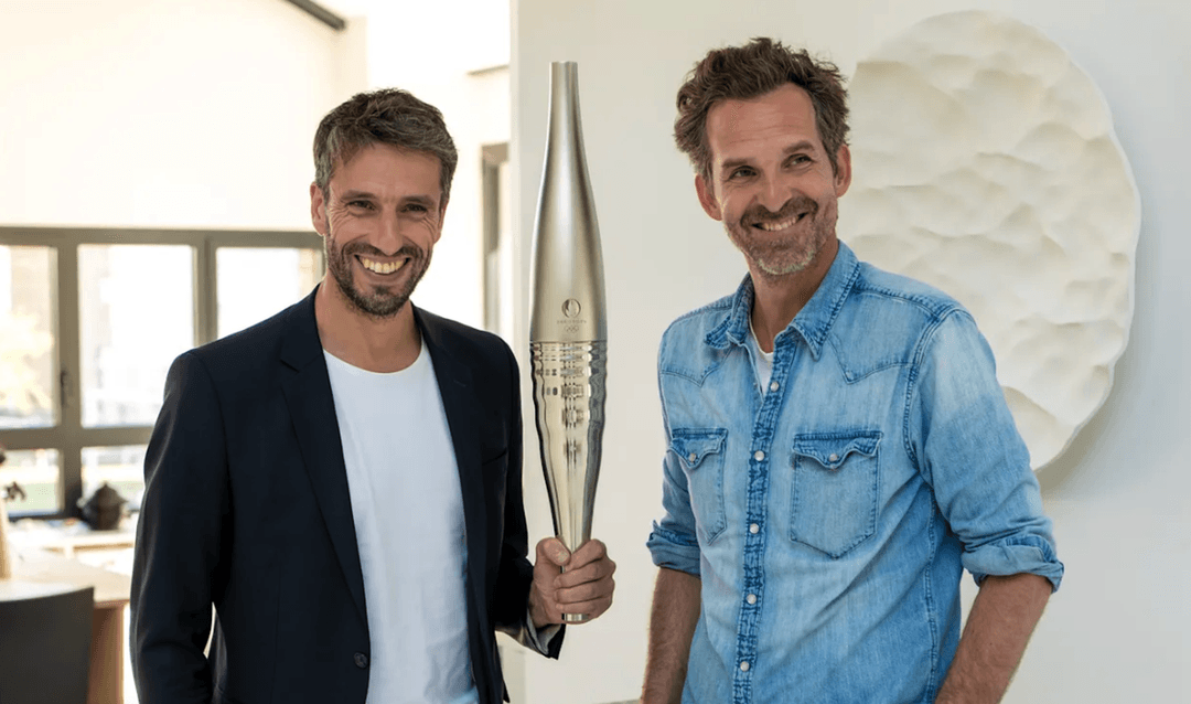 The organizers of the 2024 Olympics in Paris presented the torches for the torch relay