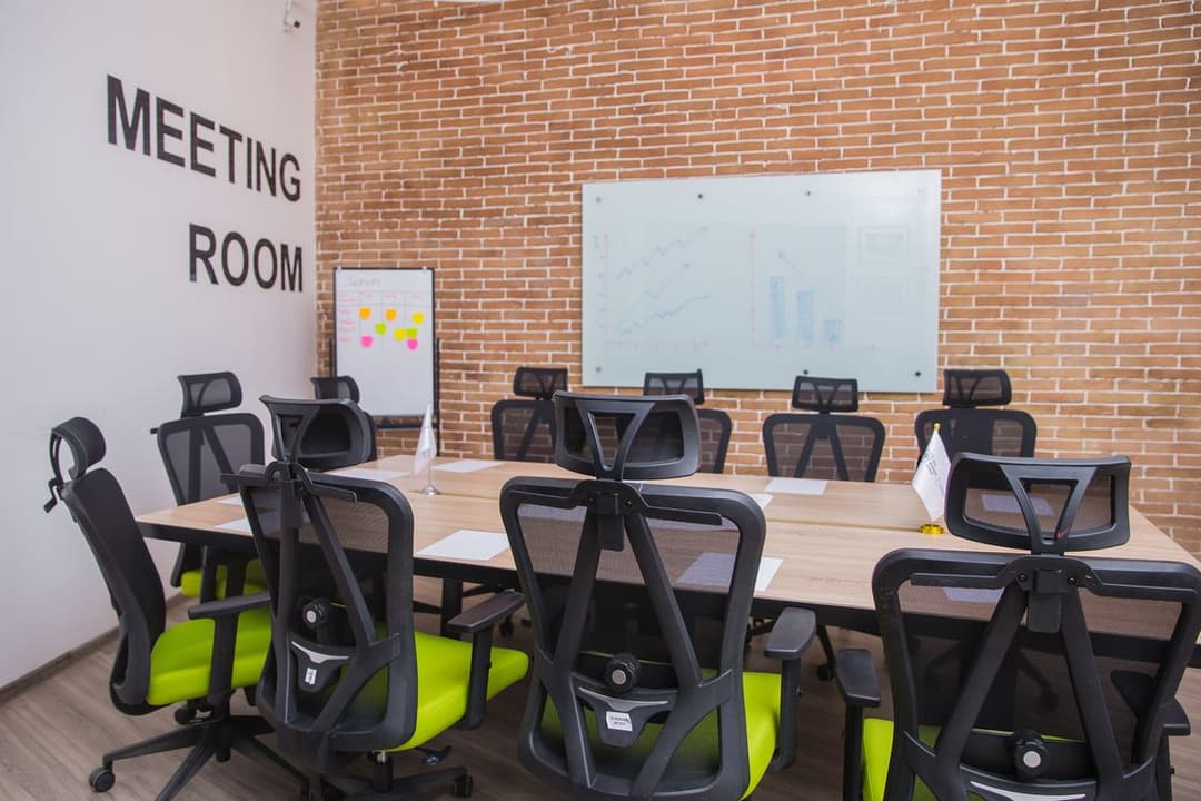 «Иш Нокады» объявляет набор на курс разговорного бизнес-английского