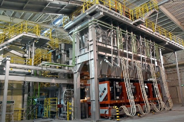 Президент Туркменистана потребовал вывести на полную мощность предприятие по производству стекла