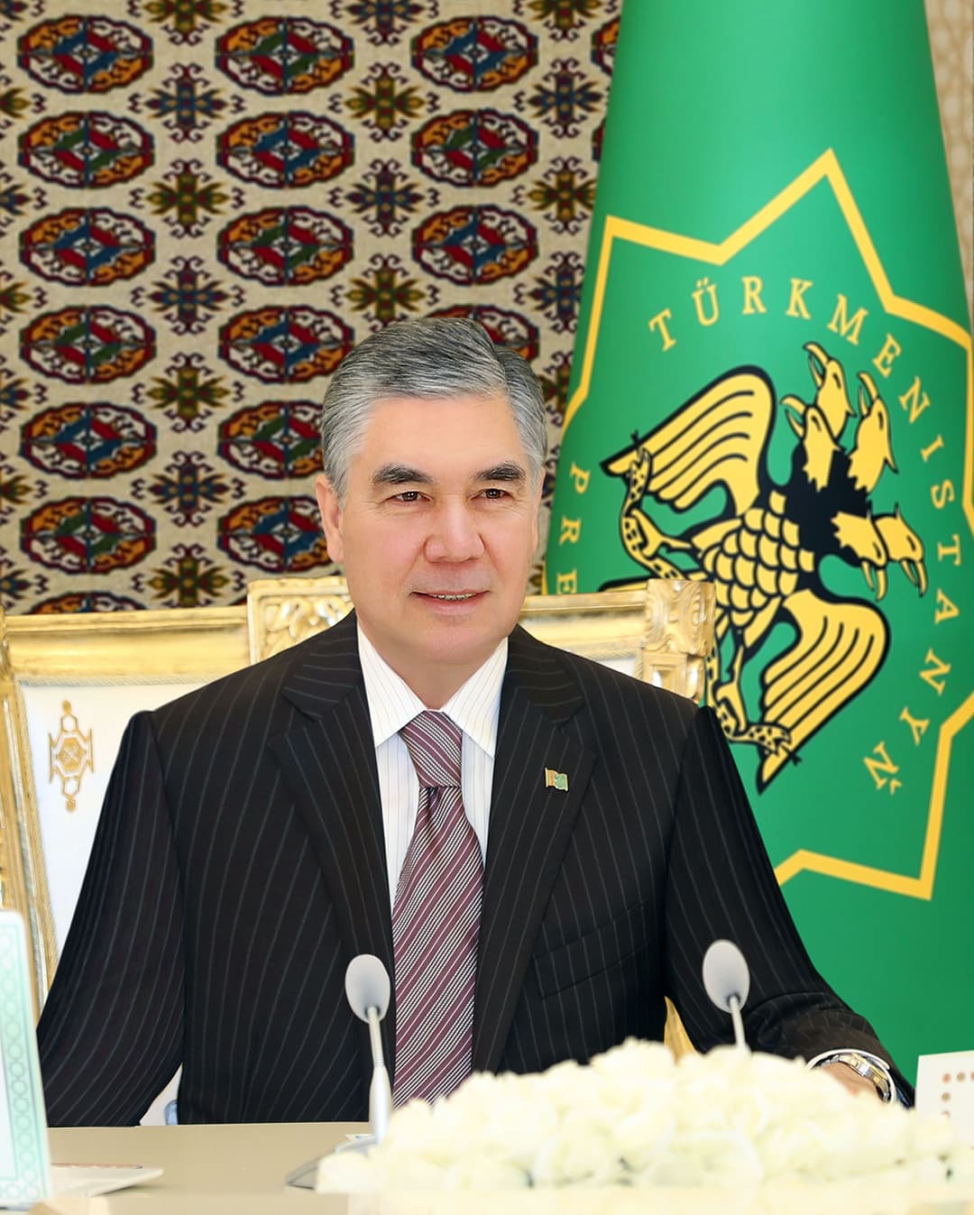 Президент Туркменистана провёл в Авазе выездное заседание Кабинета Министров