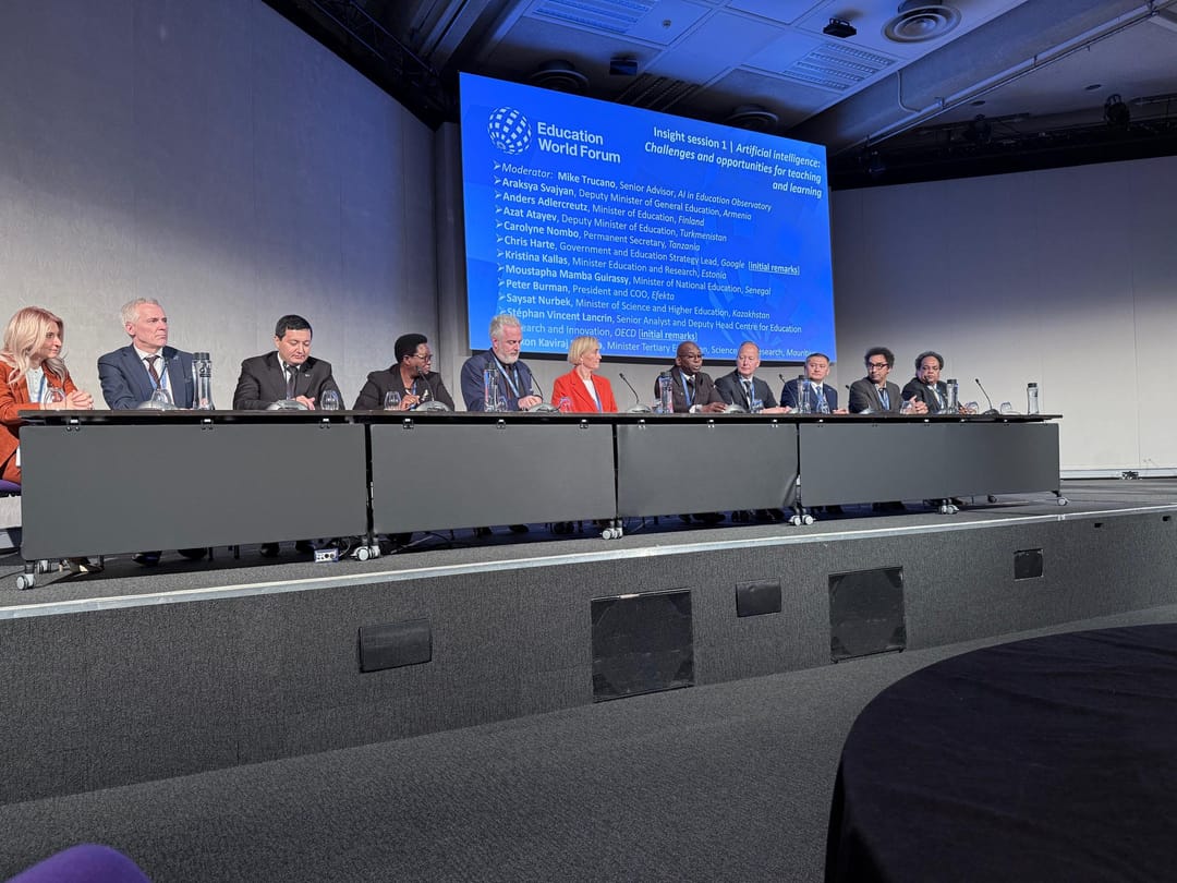 На форуме в Лондоне Туркменистан представил свой взгляд на внедрение ИИ в образование