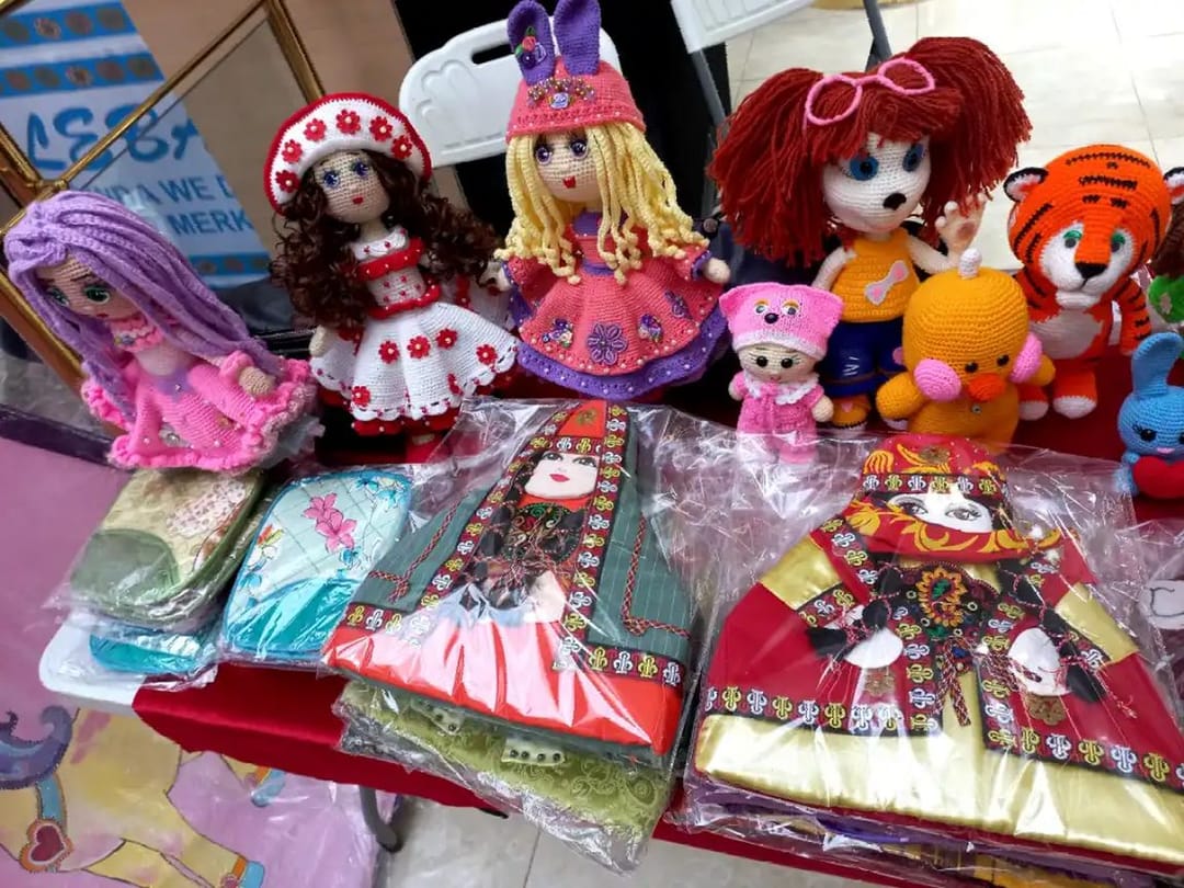 В Туркменабате состоялась выставка-ярмарка народных хендмейдеров