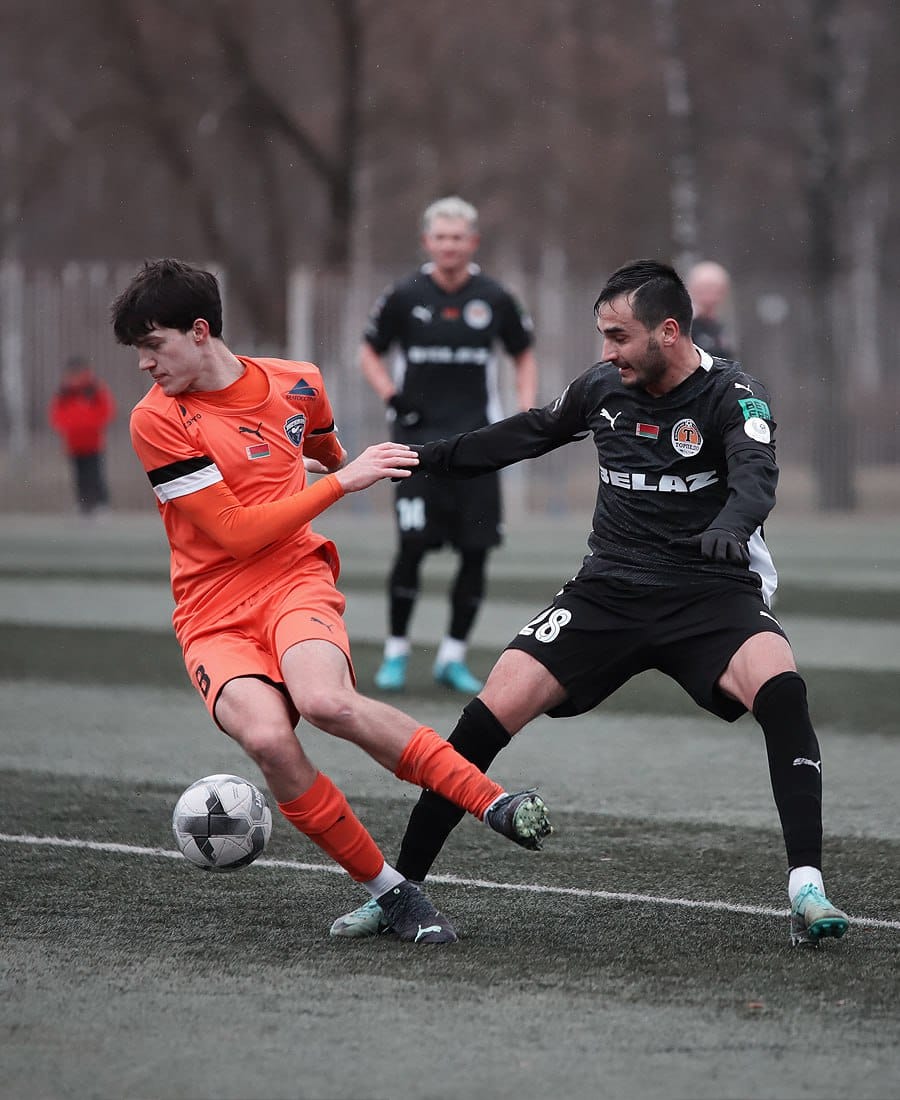 «Торпедо-БелАЗ» победил «Энергетик-БГУ», Чарыев вышел в старте