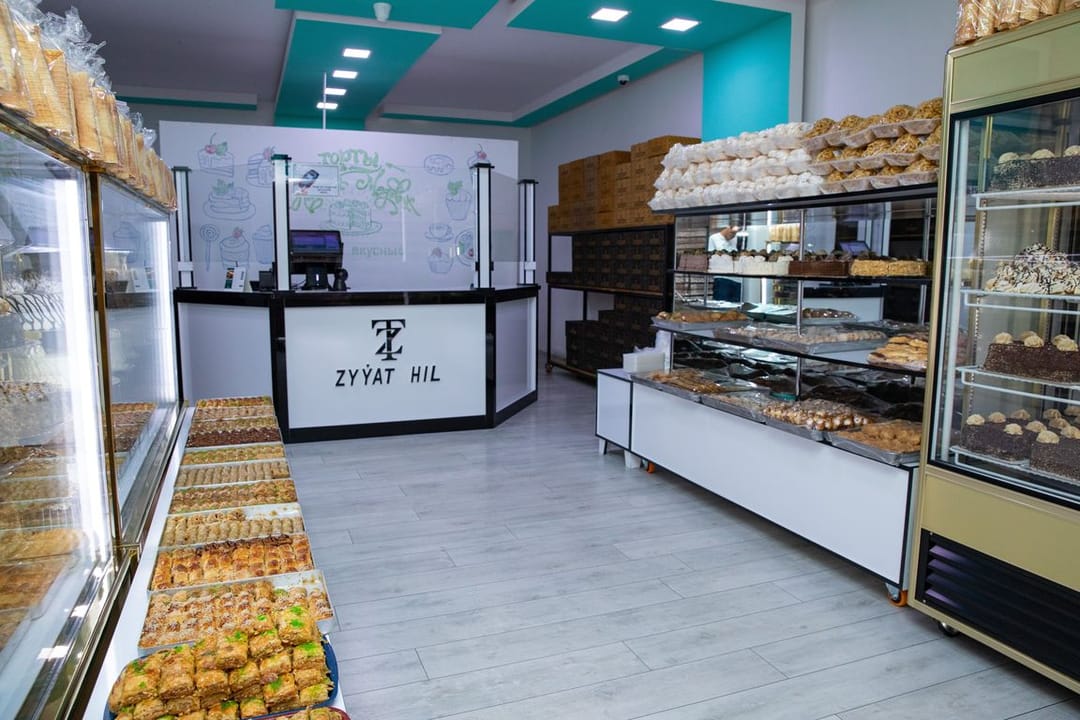 Zýyat Hil confectioneries in Ashgabat invite to try a wide range of various cakes and desserts