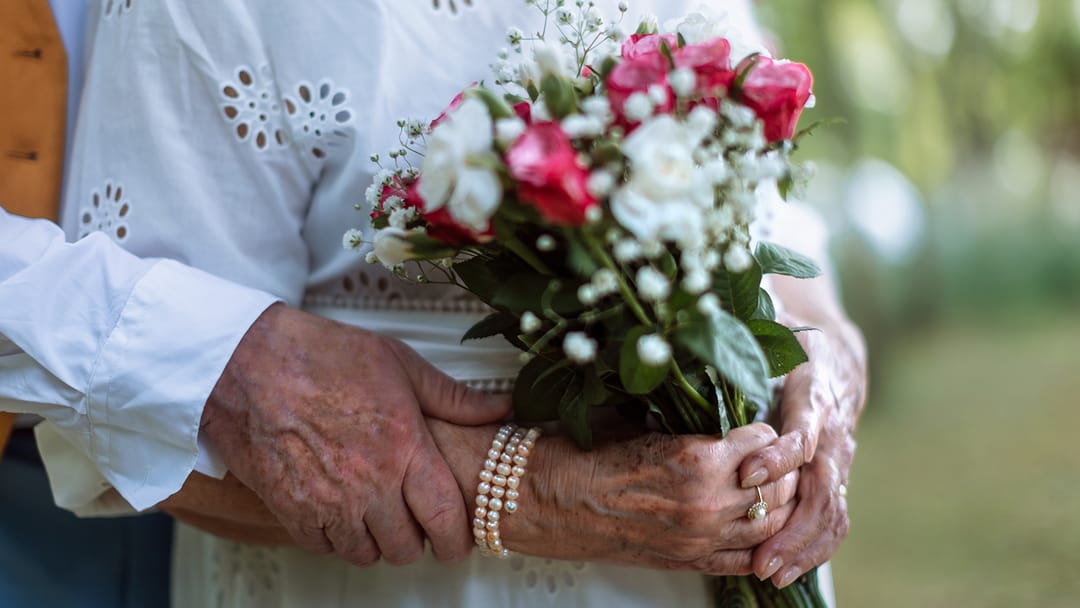 Moskwada 2025-nji ýylda durmuşa çykan gelinlikleriň iň ulusy 91 ýaşynda