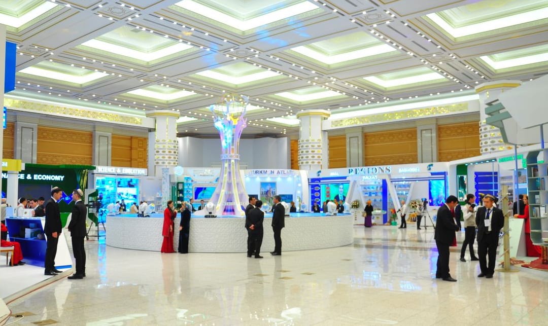 Одиннадцатый день Международной выставки посвящен внешнеполитическому ведомству Туркменистана