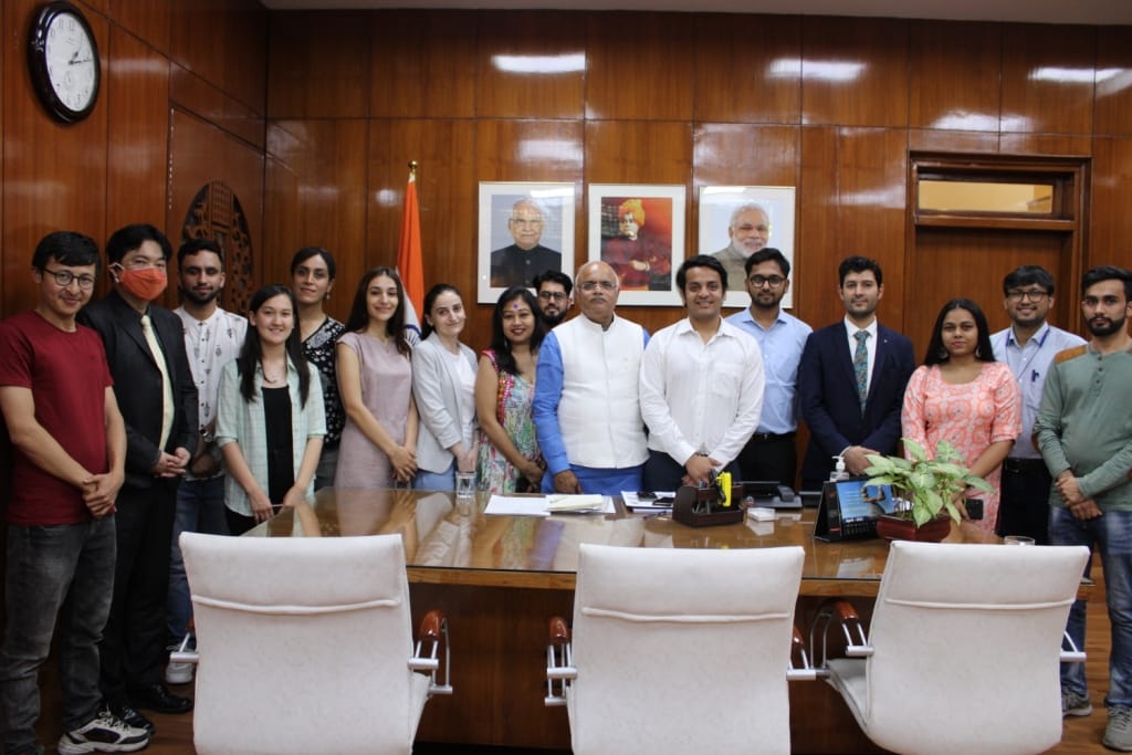 Hindistan Türkmenistanyň ýaşlaryny ýokary okuw mekdeplerine talyp hakly okuwa çagyrýar