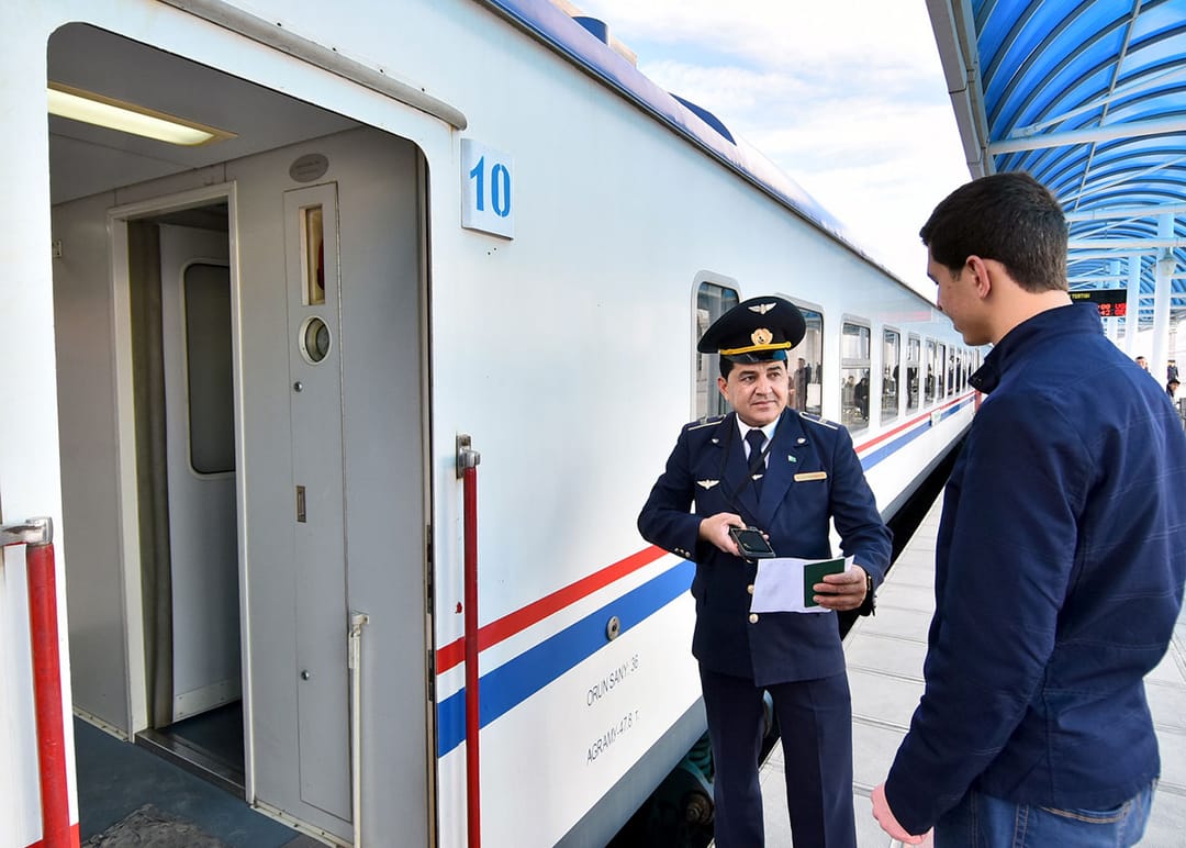 В Туркменистане внесены изменения в курсирование пассажирских поездов