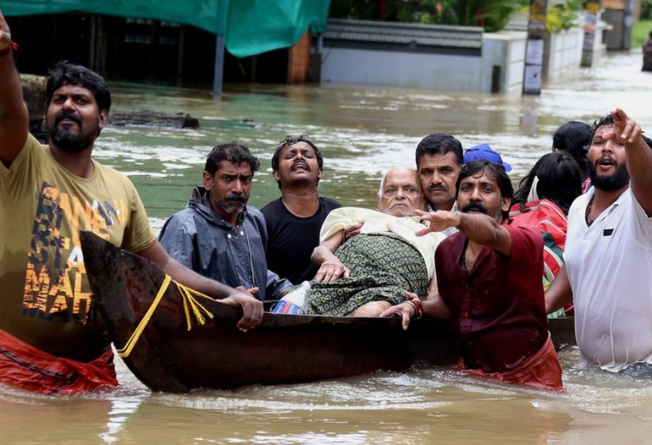 Наводнения в Индии унесли жизни четырех человек, около 100 пропали без вести