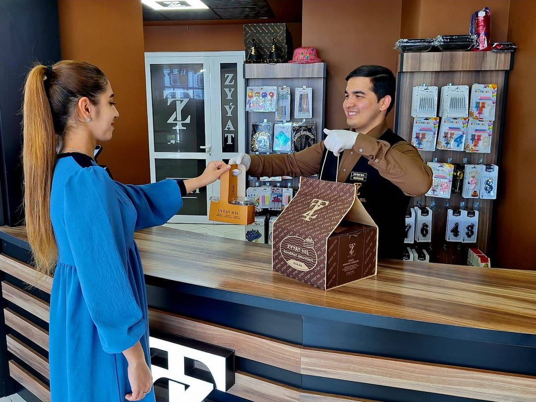 «Zyýat Hil» konditer dükanlary zynjyry täze aksiýa bilen müşderilerini begendirýär