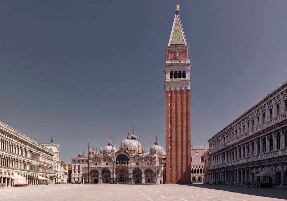 Посольство Италии в Туркменистане презентует онлайн-издание «(Не)видимые площади»