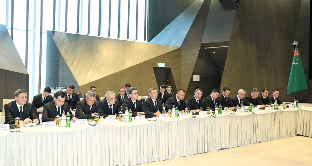 Между Туркменистаном и Азербайджаном отмечен рост транзитных перевозок