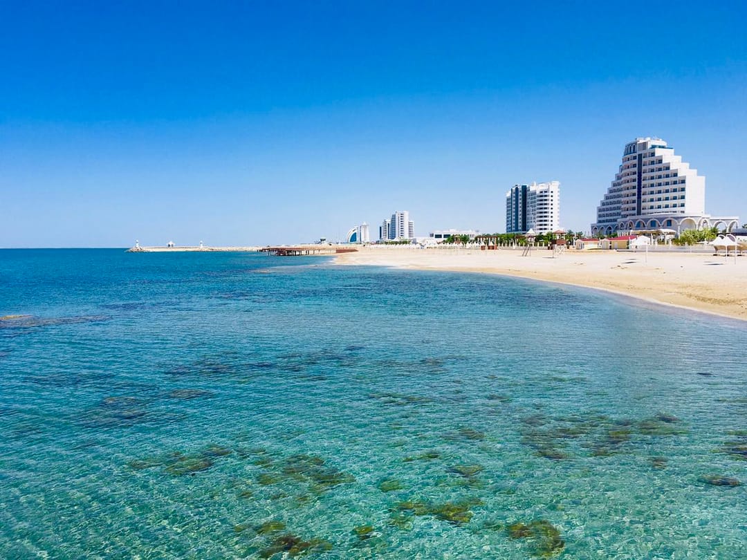 Гурбангулы Бердымухамедов ознакомился с подготовкой «Авазы» к летнему сезону