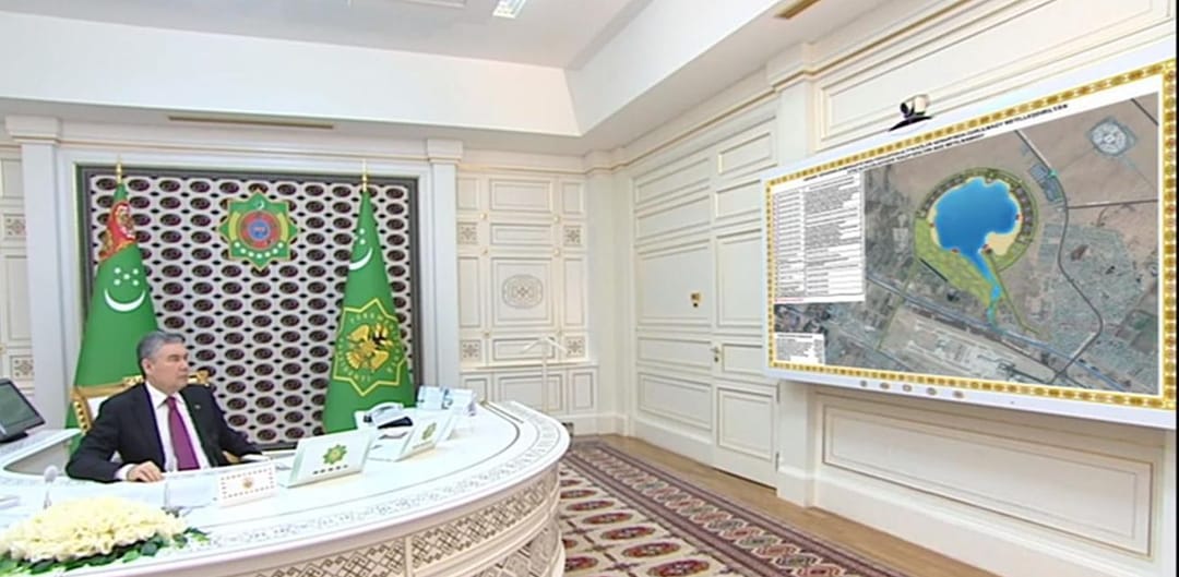 Президент Туркменистана ознакомился с проектами 17-й очереди развития Ашхабада