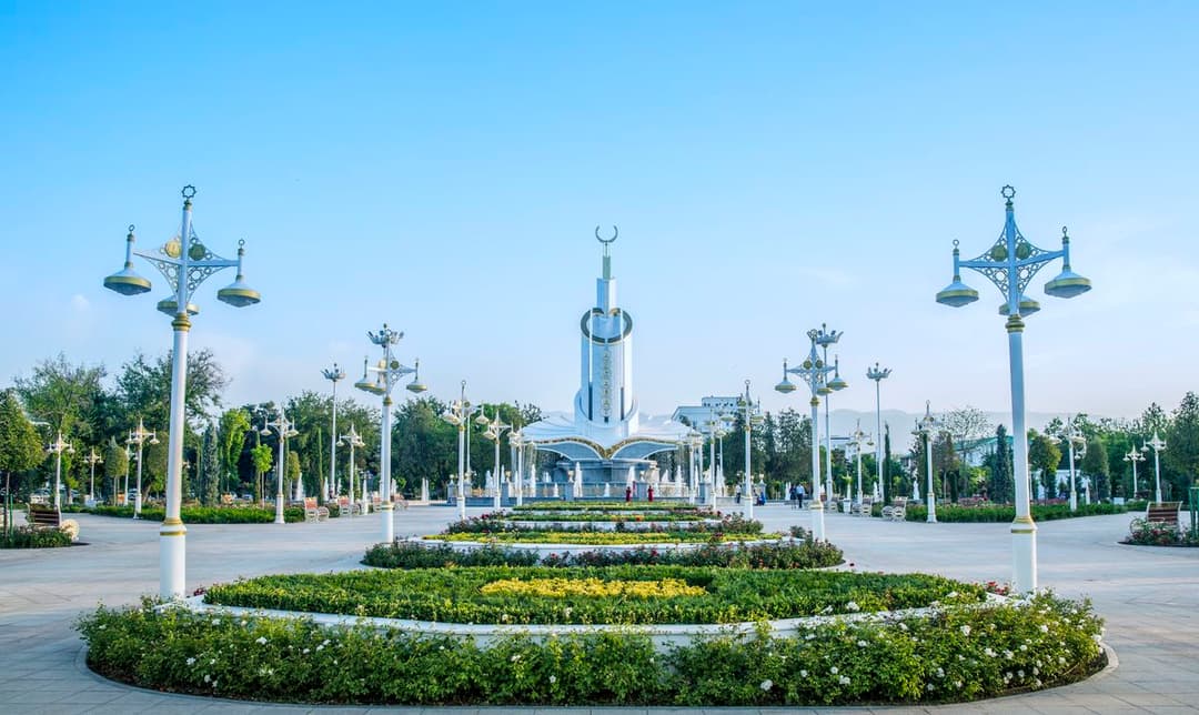 В Ашхабаде готовятся к саммиту глав государств Туркменистана, Азербайджана и Турции