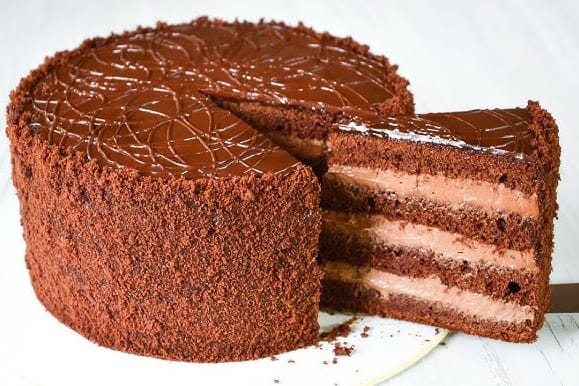 Сеть кондитерских Zyýat Hil представляет легендарный торт «Прага»