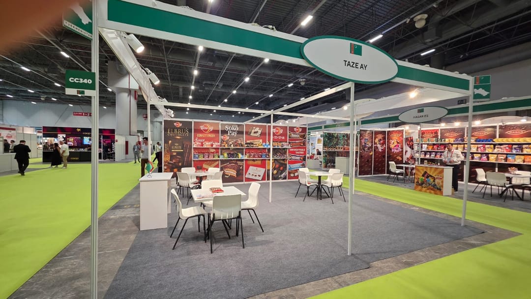 Туркменская компания Täze Aý представила кондитерскую продукцию на выставке в Стамбуле