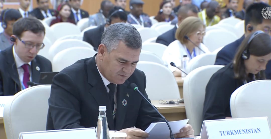 Туркменистан инвестировал более 48 млрд манатов в транспорт