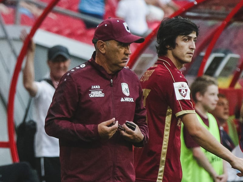 Бердыев помогает Азмуну в Санкт-Петербурге