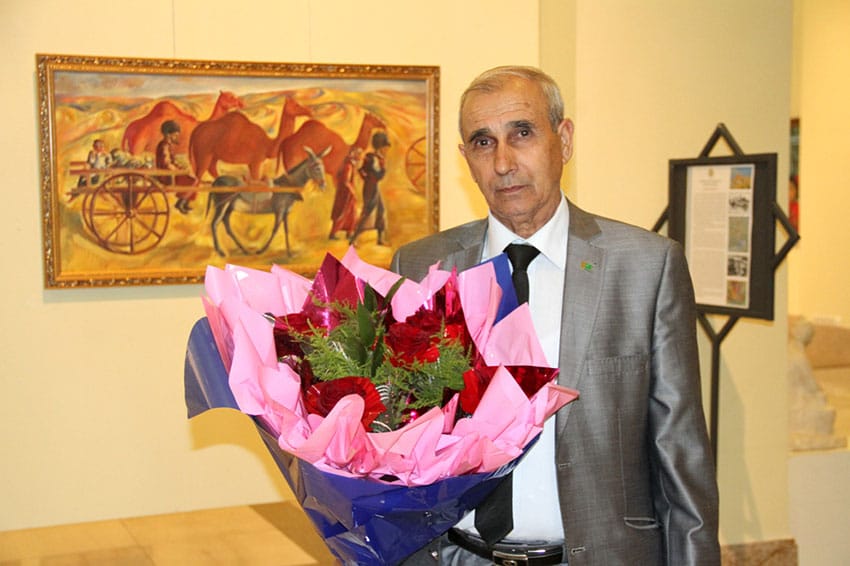 В Ашхабаде открылась выставка живописных и графических работ Нурата Ходжакулиева, приуроченная к его 70-летию