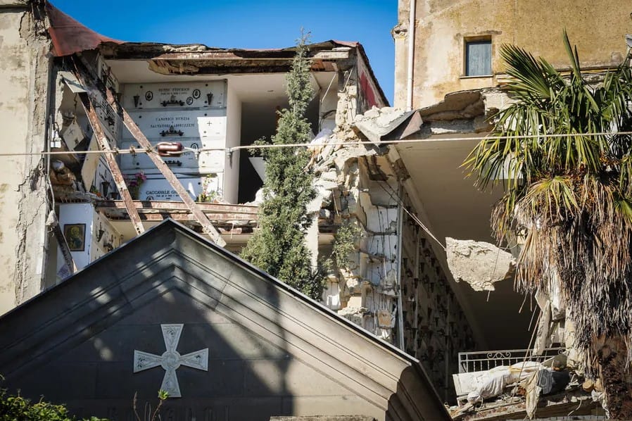 One of the oldest cemeteries in Naples is rapidly collapsing