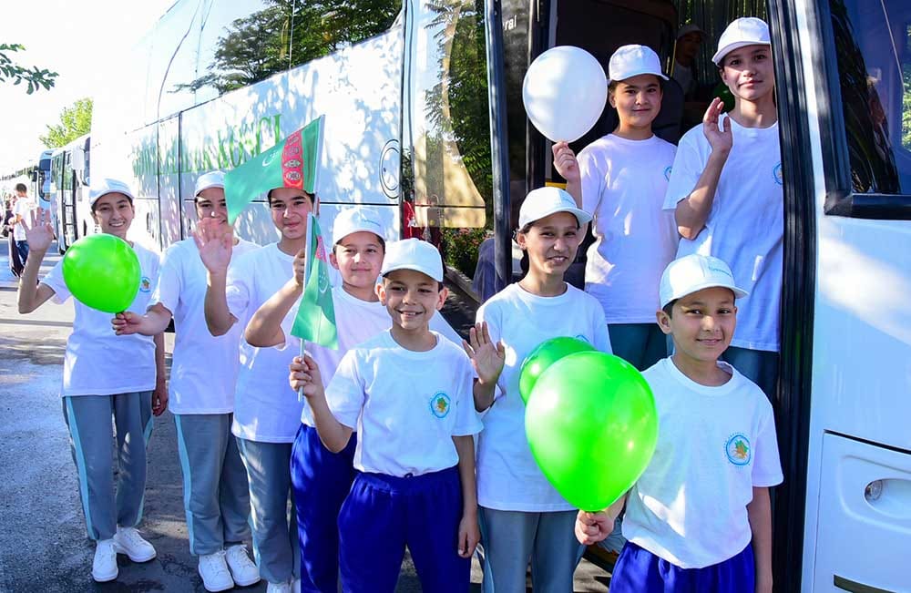 Türkmenistanda çagalaryň dynç alyş möwsüminiň birinji tapgyryna badalga berildi