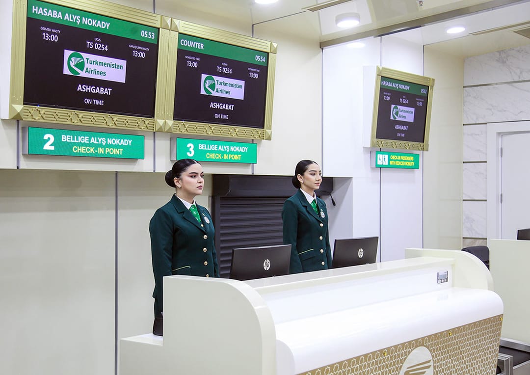 Новый международный аэропорт Балканабада начал принимать внутренние рейсы