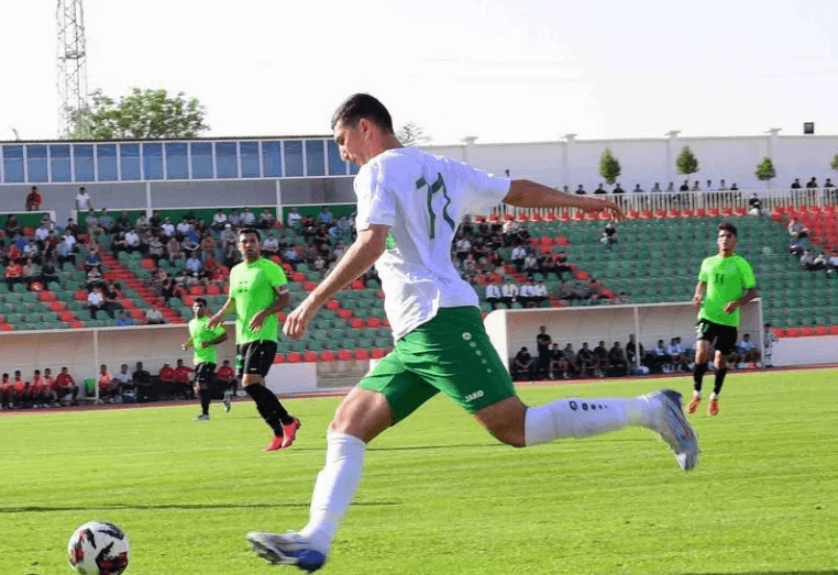 TÝL ― 2023: Didar Durdyýew bassyr iki ýyl bäri iň netijeli futbolçy boldy