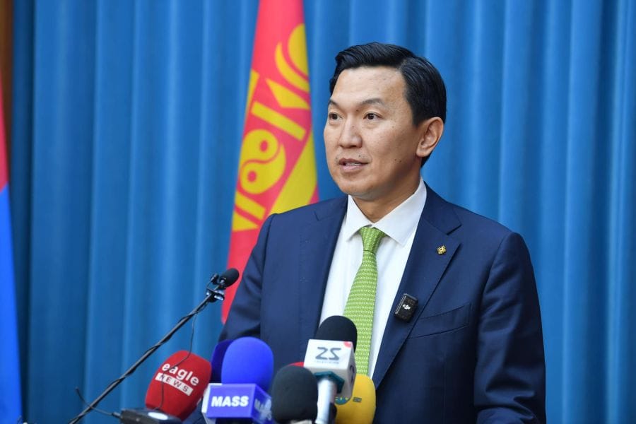 Mongoliýanyň Premýer-ministriniň birinji orunbasary Türkmenbaşy şäherine geldi