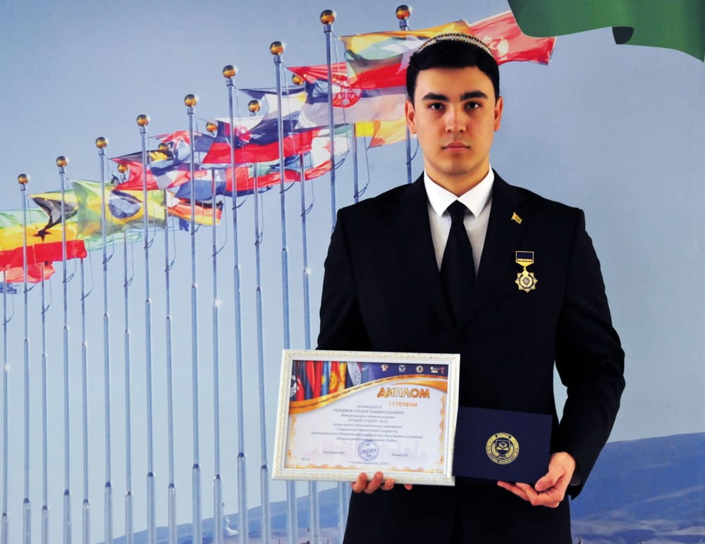 A student of the IMO of the Ministry of Foreign Affairs of Turkmenistan was awarded the title of "Best Student of the CIS-2023"